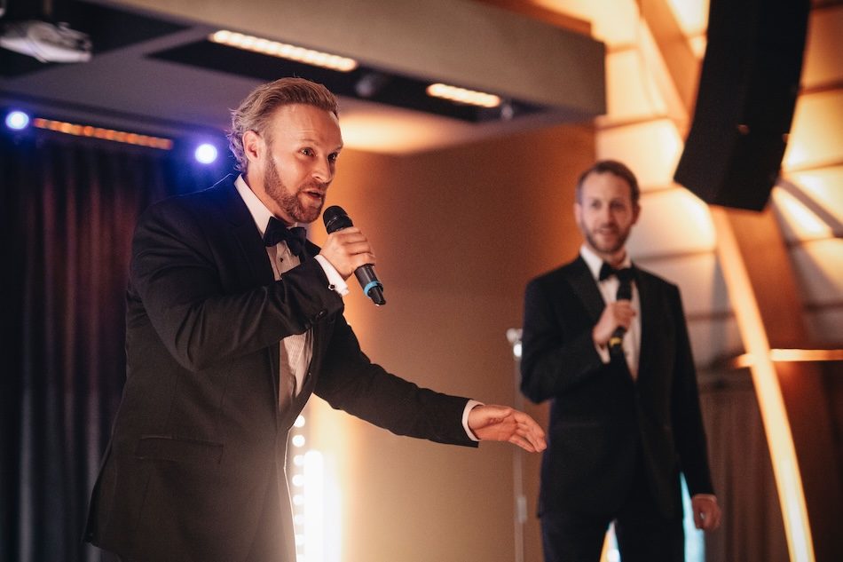 Hire male opera band