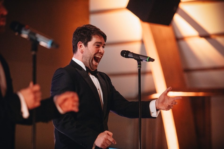 Male opera singer for hire in London performing at a wedding